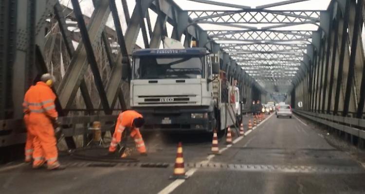 Due mesi di fuoco, appaltati i lavori per il ponte