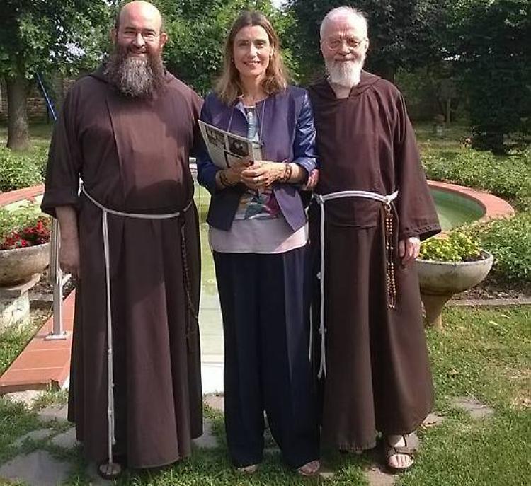 Claudia Koll al santuario della Fontana