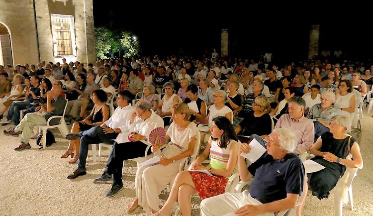 International music festival, folla a Villa Medici del Vascello