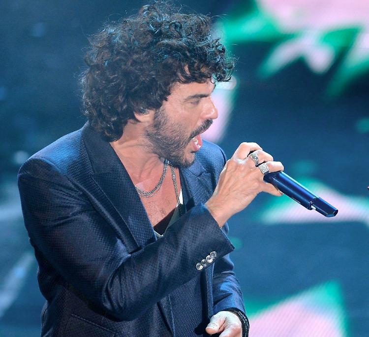Scrivi una frase sulla musica e vinci i biglietti per Francesco Renga