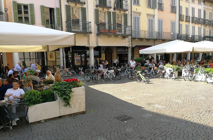 Plateatico, spazio libero da occupare: il Comune dice ‘no’, ricorso al Tar