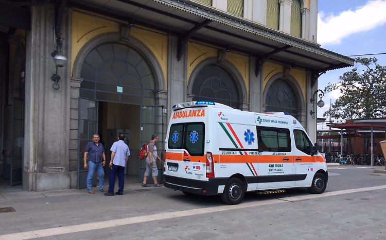 Lite sul treno, donna 75enne finisce in ospedale