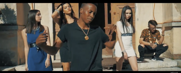 Flexin, rap raffinato di 'Young Twist'
