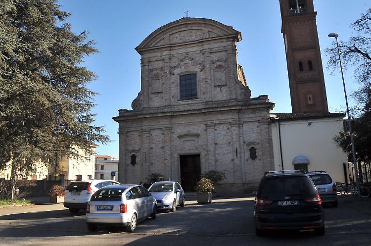 Bar dell'oratorio, gestori aggrediti da un cliente