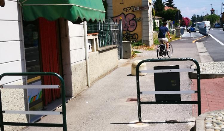 Via Brescia, "Prigionieri dei ciclisti"