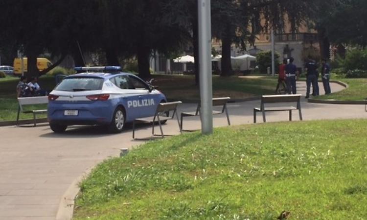 Stazione ferroviaria al setaccio da parte della polizia