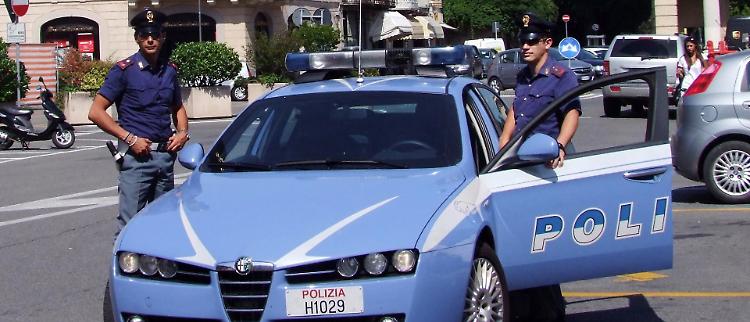 Aggredito e preso a pugni sena motivo
