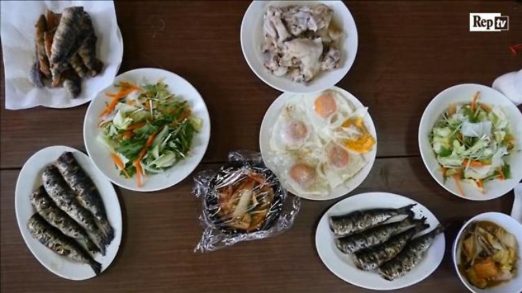 Giappone, la dieta nel sumo: 8mila calorie al giorno per l'allenamento dei lottatori