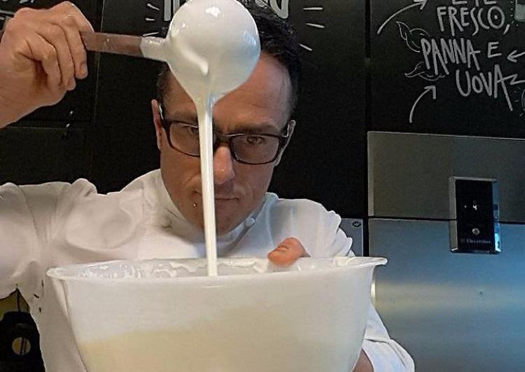 Yoeggs, lo yogurt di albumi con il brevetto di Botturi
