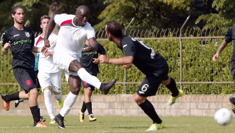 Entella-Cremonese si gioca domenica 6 alle 20.30