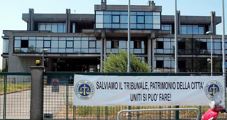 ex tribunale