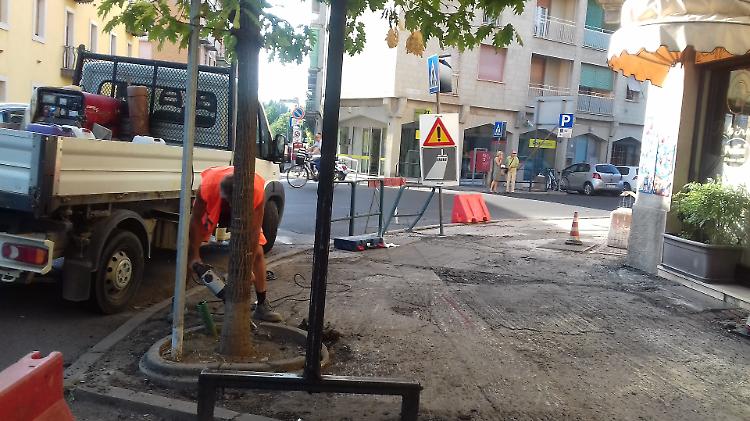 Abbattimento barriere architettoniche, iniziati i lavori