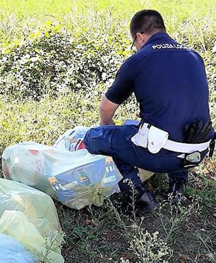 Discarica selvaggia, caccia ai colpevoli