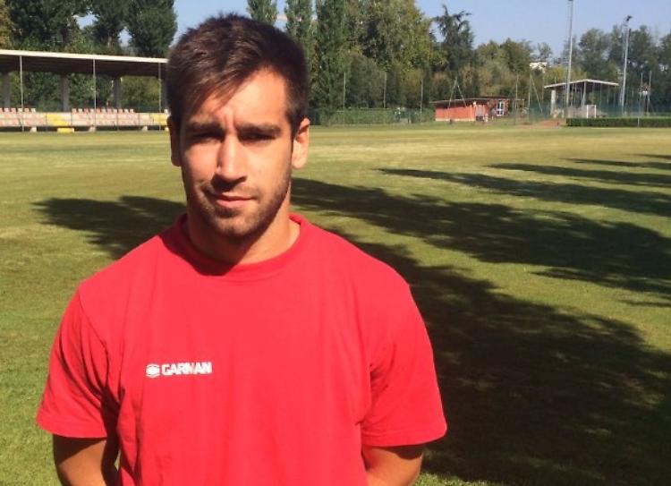 Il difensore spagnolo Garcia Tena alla Cremonese