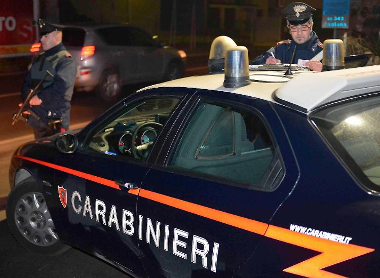 Percosse alla moglie, 43enne denunciato e allontanato da casa
