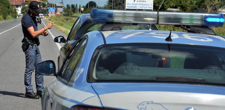 Due pendolari dei furti fermati in strada