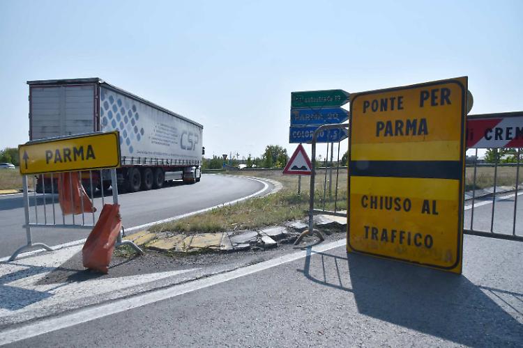 Chiusura del ponte di Po, "Disastro annunciato"