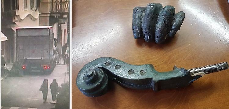 Rotta la statua di Stradivari, nuovo vandalismo o incidente?