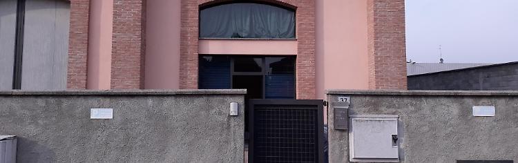 Vigili nel capannone degli islamici