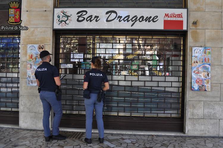 Frequentato da pregiudicati, sospesa la licenza al Bar Dragone
