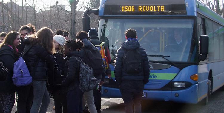 Trasporti, Agi adegua gli orari dei pullman
