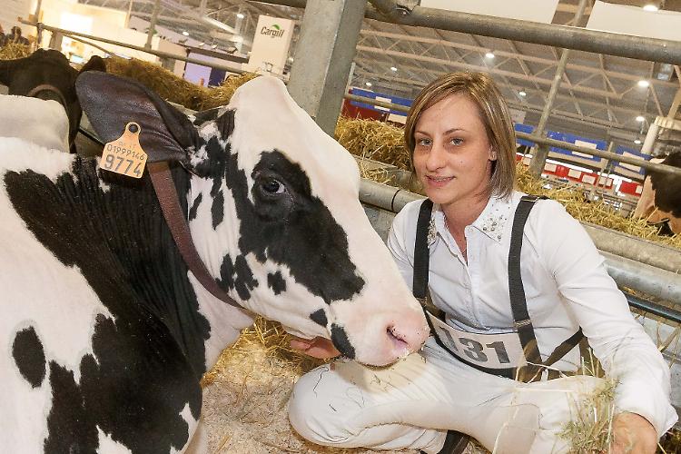 Fiere Zootecniche verso il gran finale, tra gli stand migliaia di persone e tanti giovani