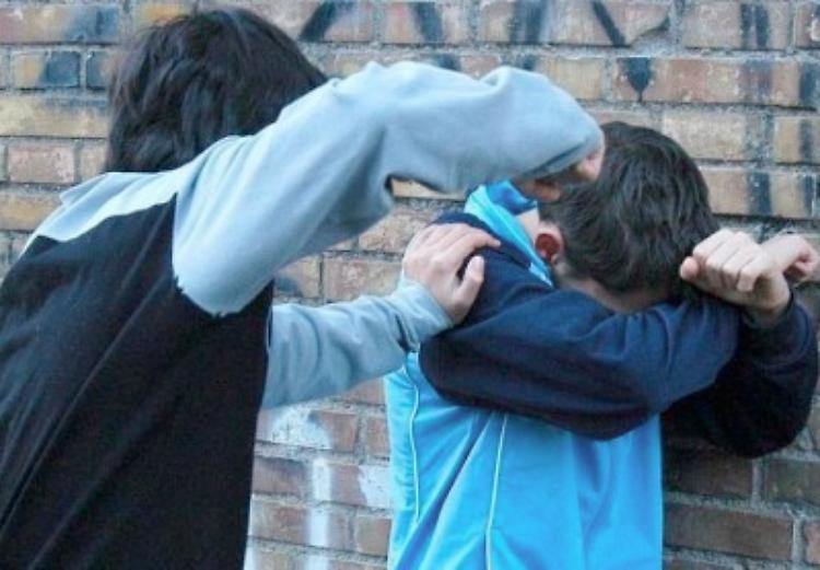 Rissa tra studenti al Vecchio Passeggio
