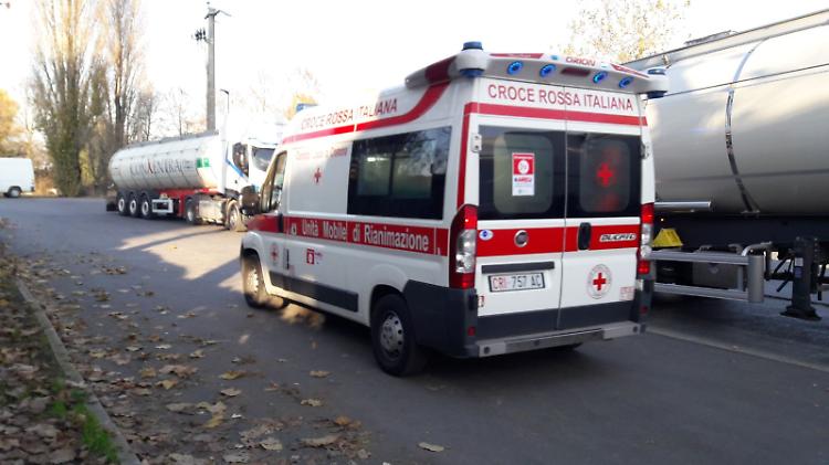 Rissa tra due autisti, in ospedale un 48enne e un 41enne
