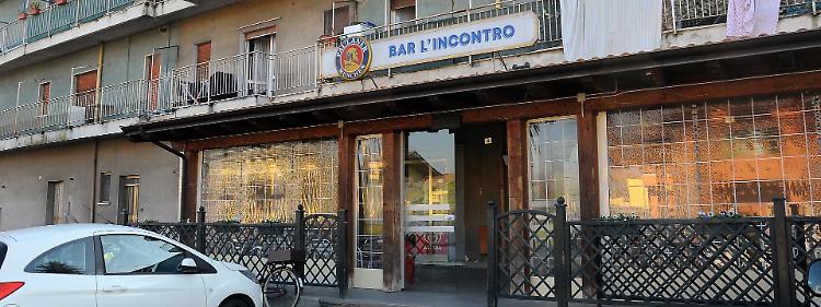 Pizzeria rapinata nel cuore della notte