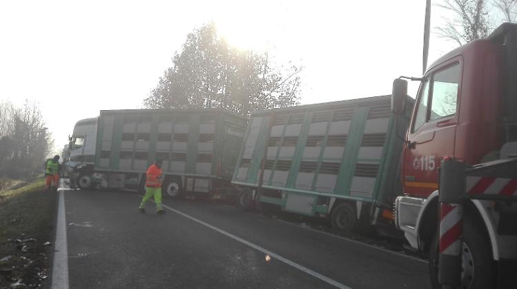 Incidente mortale sulla via bergamo, muore 77enne