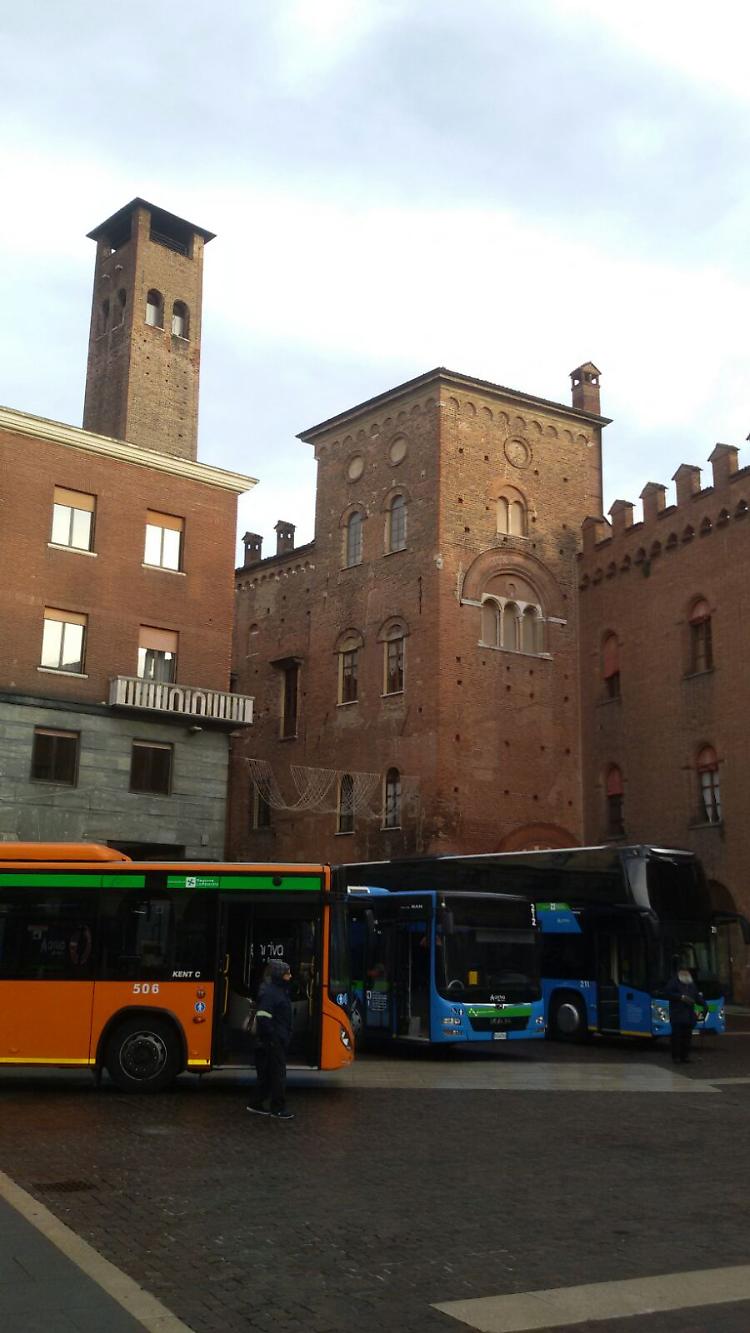 Nove nuovi autobus per Km Cremona