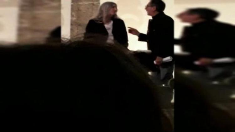 Patti Smith si esibisce per i ragazzi delle scuole di Napoli