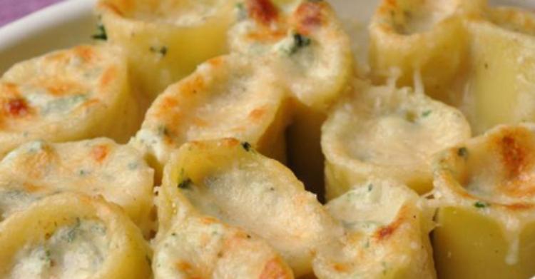 LA RICETTAPaccheri ripieni di ricotta e bietole