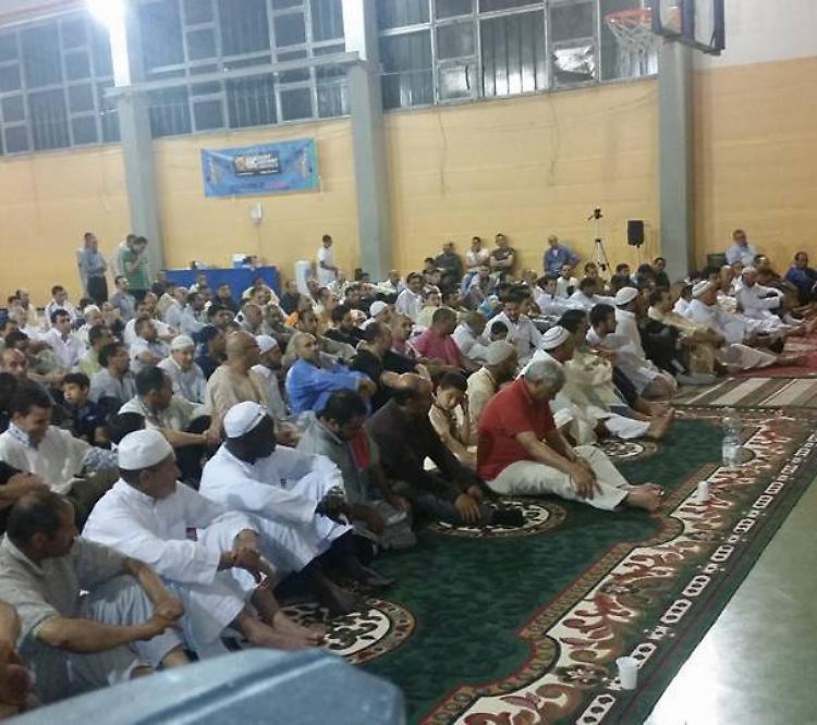 Capannone -moschea, Lega scatenata: "da dove arrivano i soldi dell'affitto"