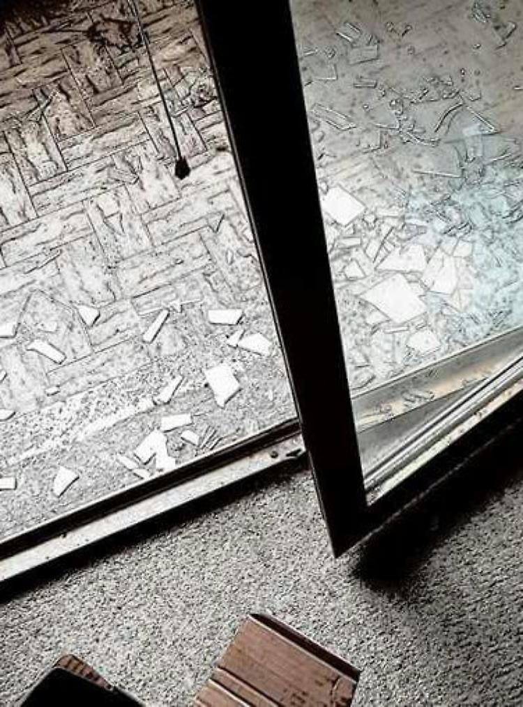Ladri in casa: danni e stanze a soqquadro