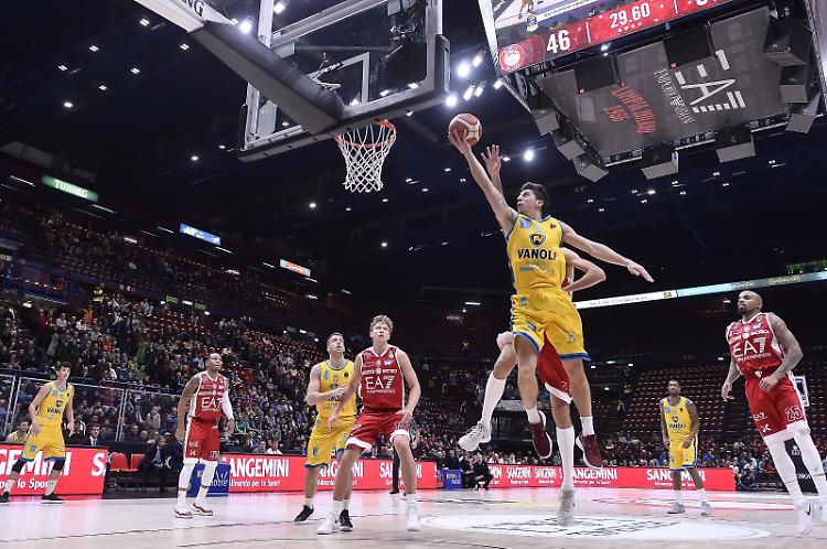 La Vanoli sfiora l'impresa, Milano vince 82-80