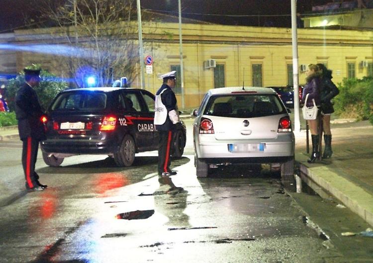 Rapinò una prostituta, arrestato 65enne
