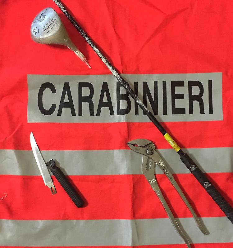 Prima l'alcol poi le botte, denunciati