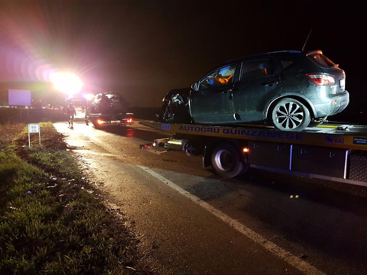 Scontro tra auto, gravi disagi al traffico sulla via Mantova