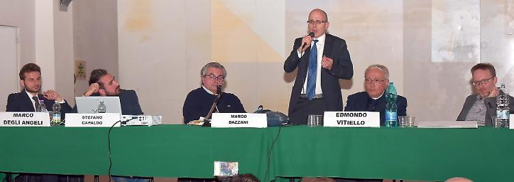 Il ponte chiuso: "Sarà 'nuovo' con 10 milioni'