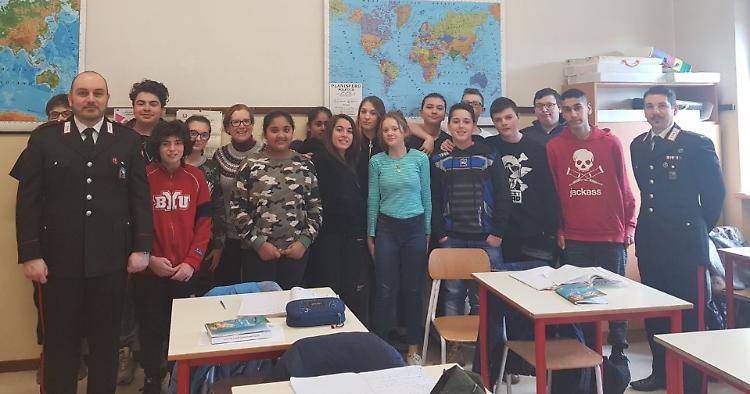 'Cultura della legalità' , i carabinieri incontrano gli studenti