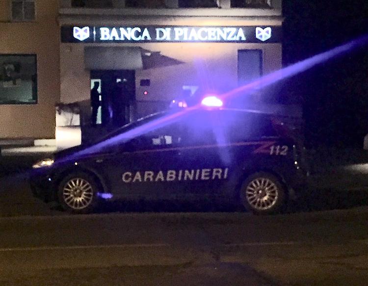 Castelvetro, bancomat fatto esplodere nella notte