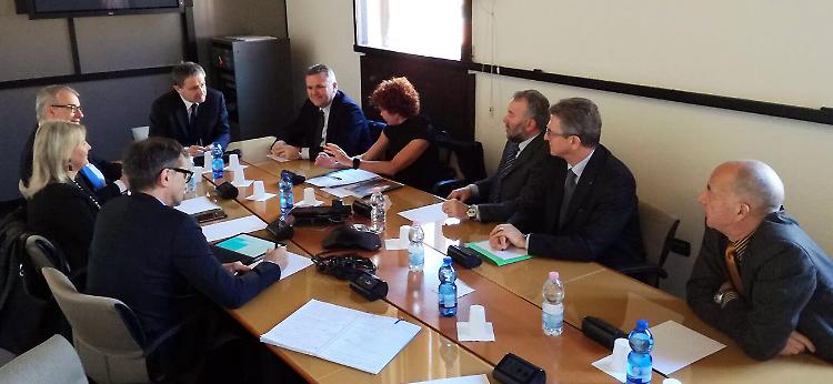 Università, via libera a lauree professionalizzanti e laboratorio di Ricerca Operativa