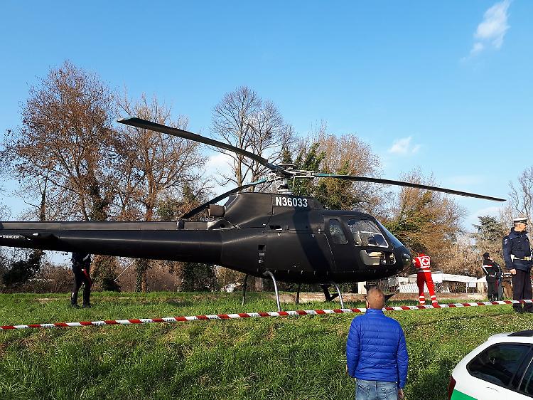 Elicottero in 'sosta' per mezz'ora