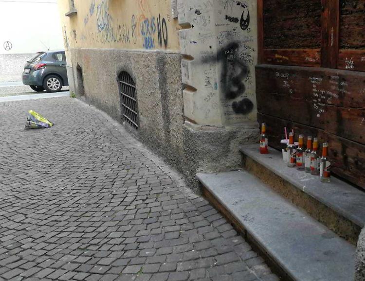 Ubriaco, si sente male: 16enne portato in ospedale