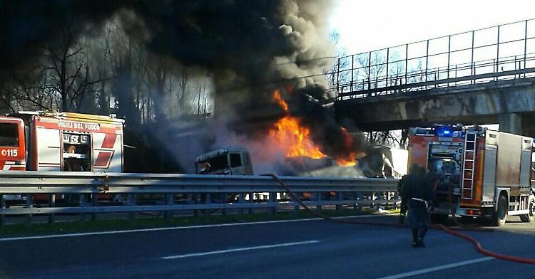 Chiusura tratto A21 per demolizione del sovrappasso
