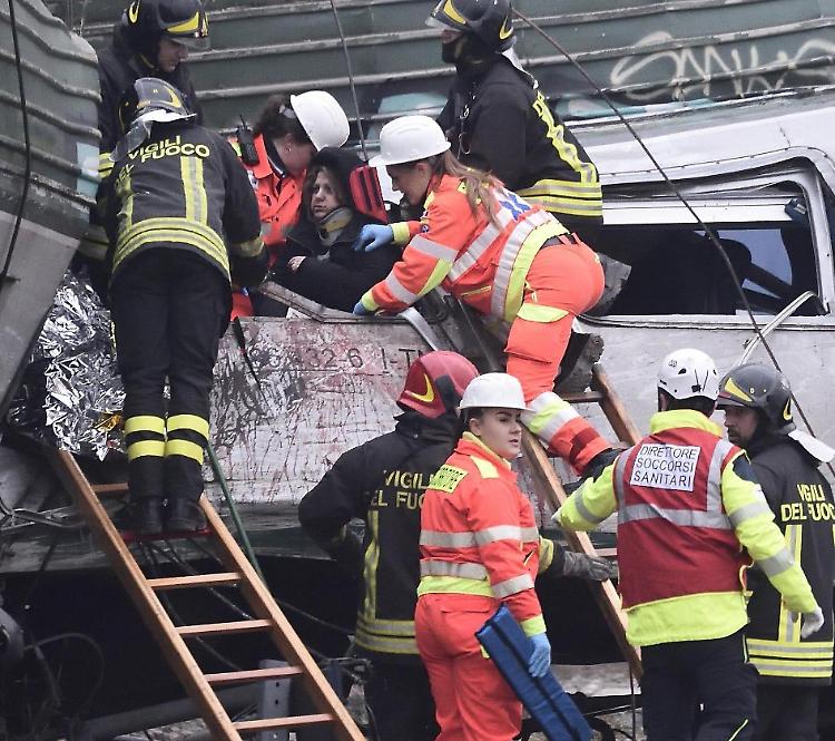Treno deragliato a Pioltello: chiesto processo per 10, anche Rfi