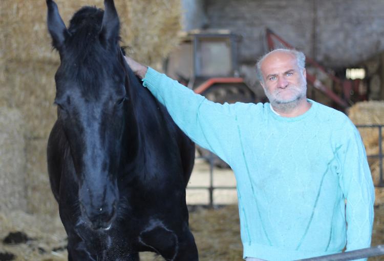 Ha vinto sette ricorsi, ora chiede i danni al Comune