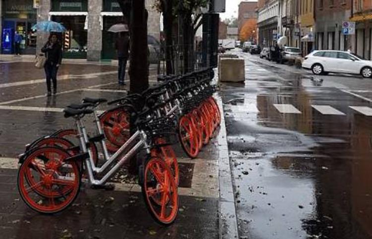 Pochi utenti, MoBike dice addio a Cremona
