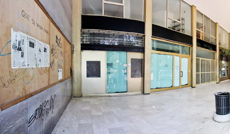 L'ira di piazza Roma: "I giardini come un Vespasiano"